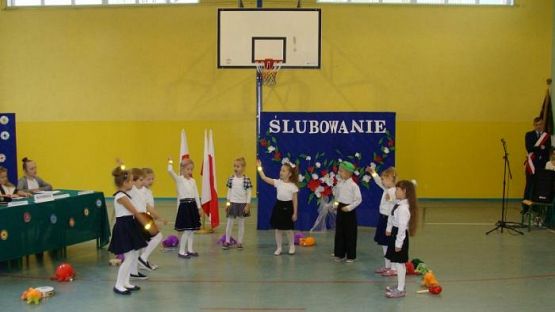 Grafika #14: Pasowanie na ucznia klasy I SP