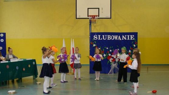 Grafika #16: Pasowanie na ucznia klasy I SP