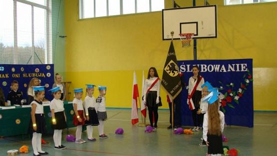 Grafika #26: Pasowanie na ucznia klasy I SP