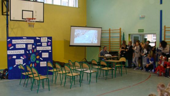  Grafika #5: Światowy Dzień TOLERANCJI