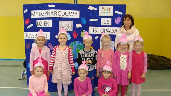  Grafika #42: Światowy Dzień TOLERANCJI