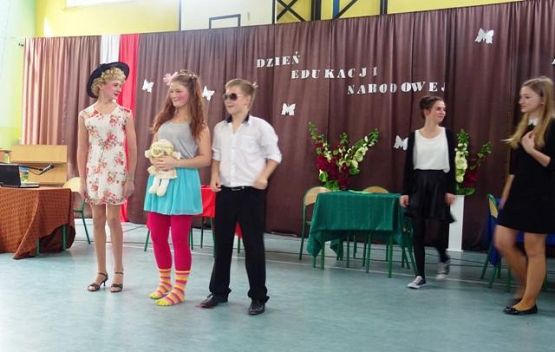  Grafika #14: Uroczystość z okazji Dnia Edukacji Narodowej