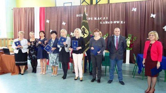  Grafika #4: Uroczystość z okazji Dnia Edukacji Narodowej