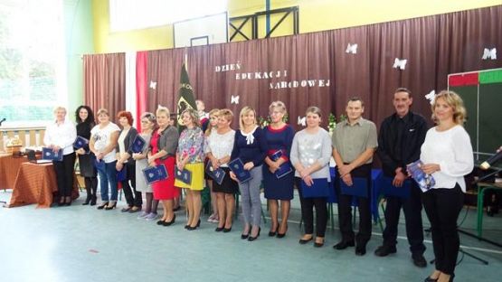  Grafika #8: Uroczystość z okazji Dnia Edukacji Narodowej