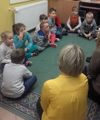  Grafika #3: Zaczytane piątki