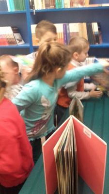  Grafika #5: Zaczytane piątki