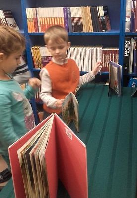  Grafika #6: Zaczytane piątki