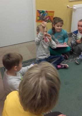  Grafika #8: Zaczytane piątki