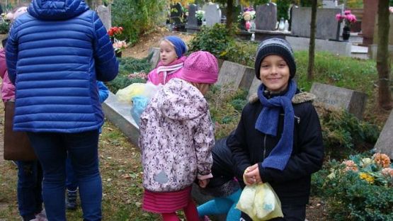  Grafika #3: Pamiętamy o ofiarach II wojny światowej