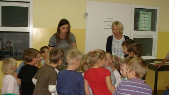  Grafika #1: Jak powstaje wata cukrowa?