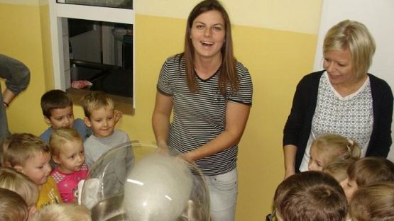  Grafika #5: Jak powstaje wata cukrowa?