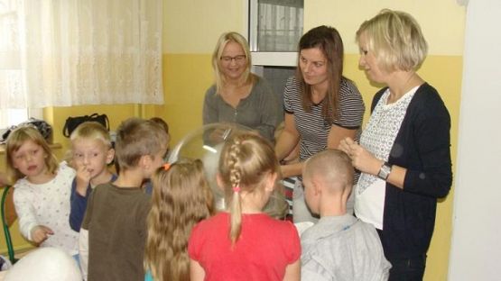  Grafika #13: Jak powstaje wata cukrowa?