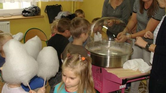  Grafika #15: Jak powstaje wata cukrowa?