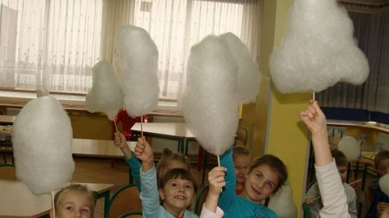  Grafika #17: Jak powstaje wata cukrowa?