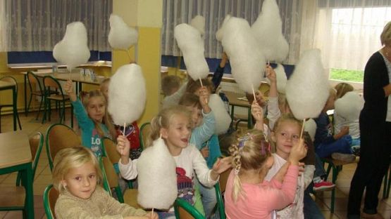  Grafika #18: Jak powstaje wata cukrowa?