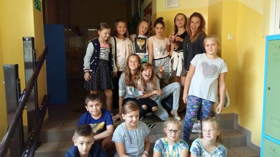  Grafika #1: Szkolna dyskoteka