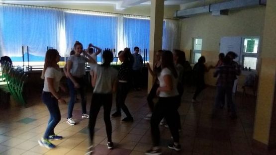  Grafika #11: Szkolna dyskoteka