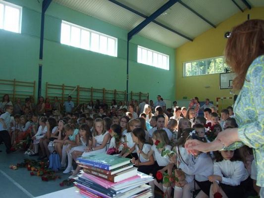 Grafika #1: Zakończenie roku szkolnego 2015/2016