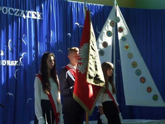 Grafika #4: Zakończenie roku szkolnego 2015/2016