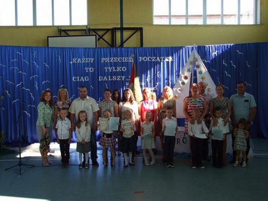 Grafika #6: Zakończenie roku szkolnego 2015/2016