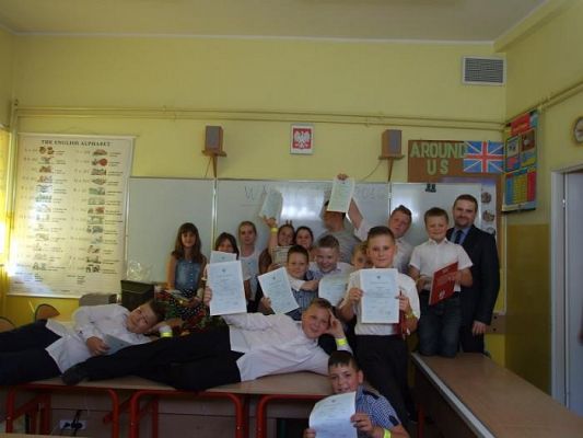 Grafika #40: Zakończenie roku szkolnego 2015/2016