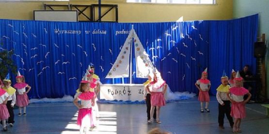 Grafika #4: Uroczyste zakończenie roku szkolnego w oddziale przedszkolnym