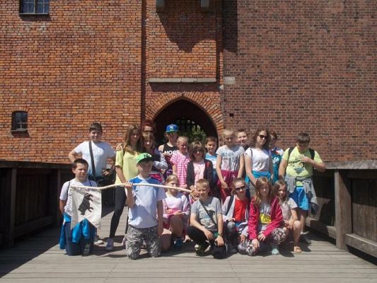  Grafika #0: Uczniowie klasy IV i V w Malborku