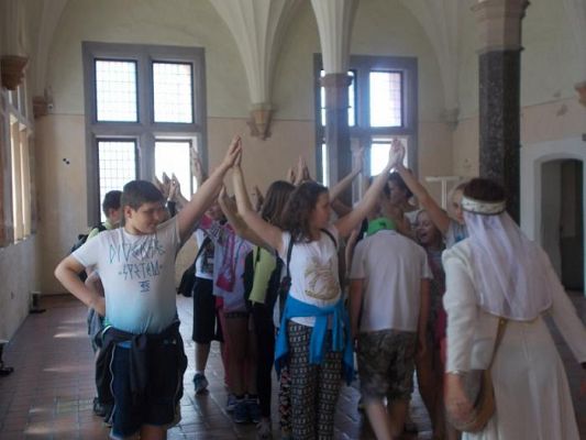  Grafika #37: Uczniowie klasy IV i V w Malborku