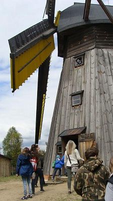 Grafika #1: Wycieczka do Wdzydz