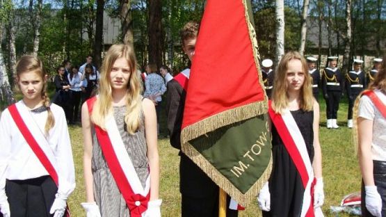  Grafika #6: Uroczystości w Sztutowie