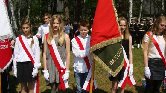  Grafika #7: Uroczystości w Sztutowie