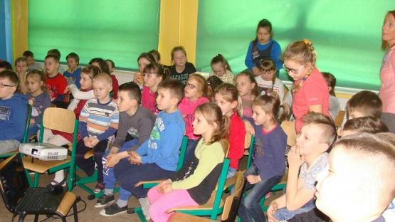  Grafika #4: Internetowy Teatr TVP