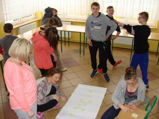  Grafika #5: Noc w szkole