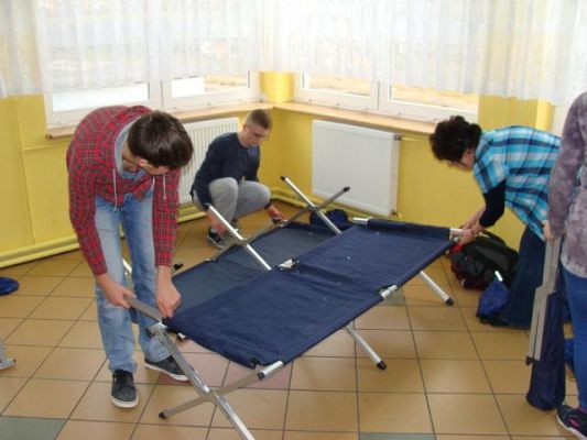  Grafika #27: Noc w szkole