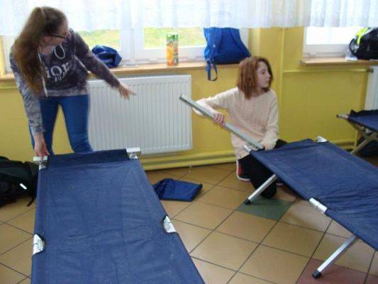  Grafika #31: Noc w szkole