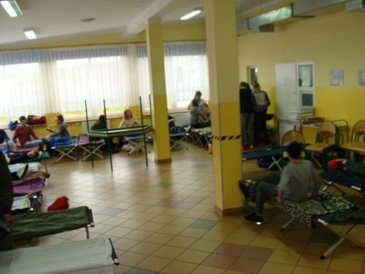  Grafika #34: Noc w szkole