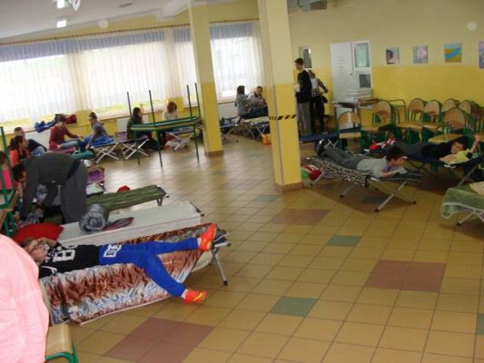  Grafika #35: Noc w szkole