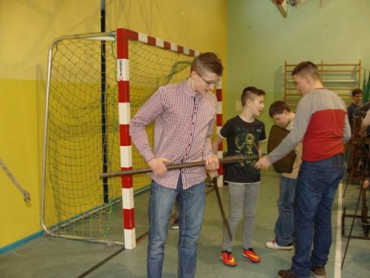  Grafika #36: Życie i Kultura w Średniowieczu - żywa lekcja historii