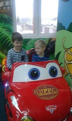  Grafika #24: Mikołajkowy wyjazd do Smykolandii