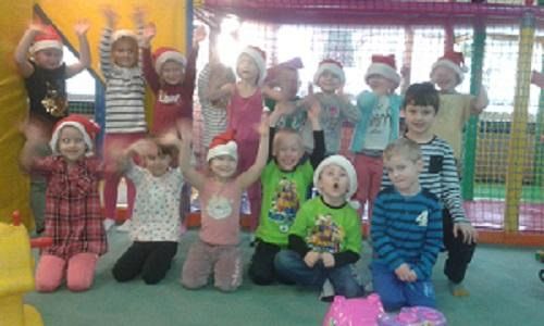  Grafika #27: Mikołajkowy wyjazd do Smykolandii