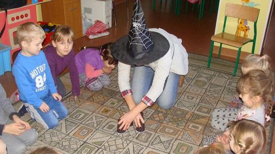  Grafika #1: Andrzejki w oddziale przedszkolnym oraz w klasie I SP