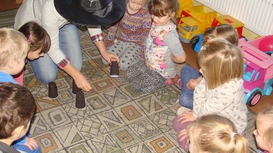  Grafika #3: Andrzejki w oddziale przedszkolnym oraz w klasie I SP