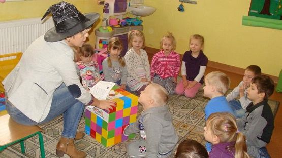  Grafika #18: Andrzejki w oddziale przedszkolnym oraz w klasie I SP