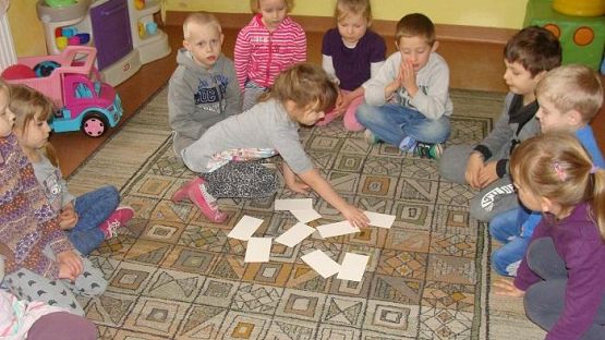  Grafika #32: Andrzejki w oddziale przedszkolnym oraz w klasie I SP