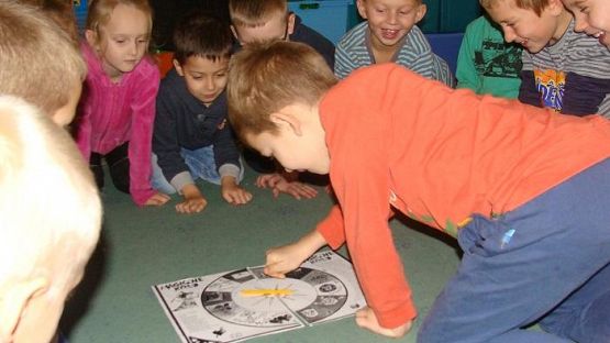  Grafika #40: Andrzejki w oddziale przedszkolnym oraz w klasie I SP