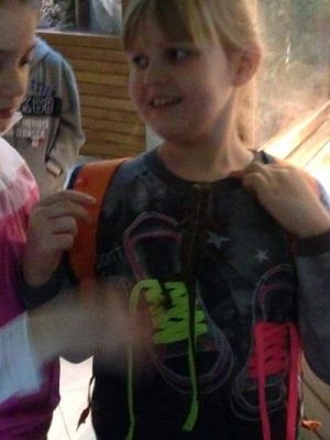 Grafika #35: Wycieczka kl. III i V do egzotycznego ZOO w Tuchlinie.