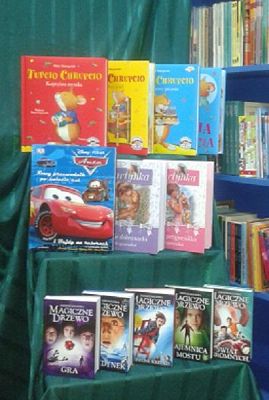  Grafika #2: Biblioteka szkolna zaprasza do czytania