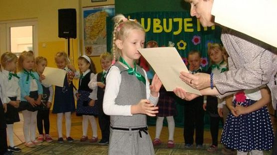  Grafika #49: Pasowanie na przedszkolaka