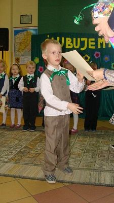  Grafika #58: Pasowanie na przedszkolaka