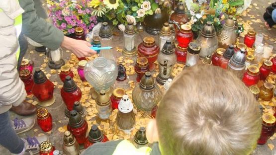  Grafika #12: Z wizytą w schronisku dla zwierząt i na cmentarzu w Lęborku